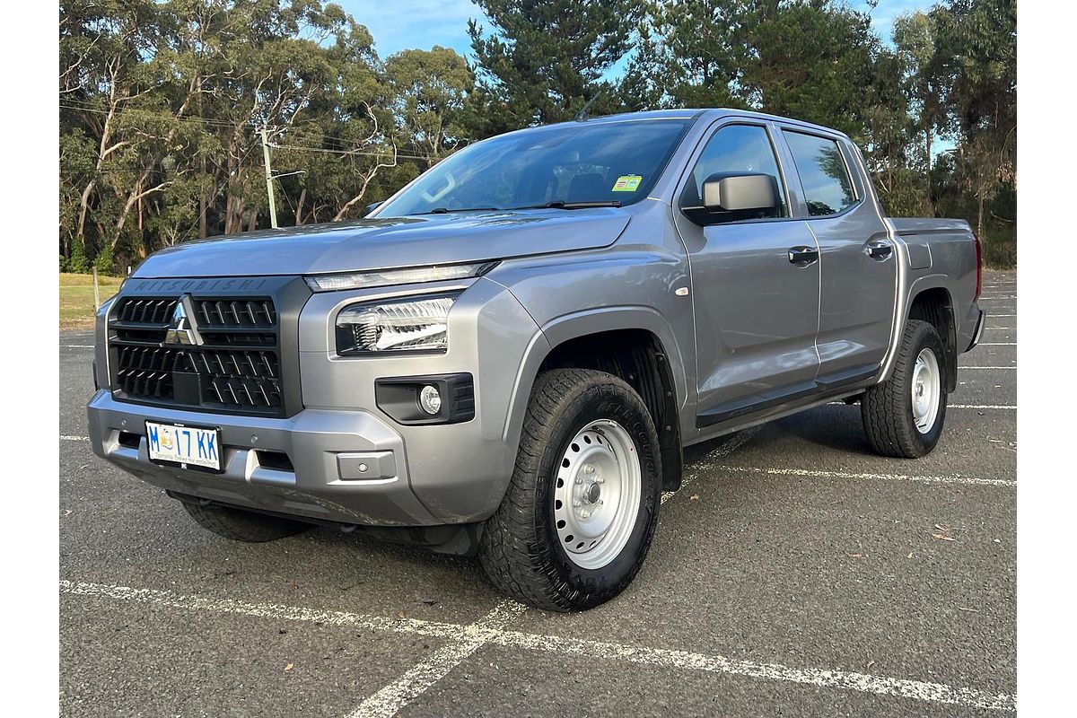 2024 Mitsubishi Triton GLX MV 4X4