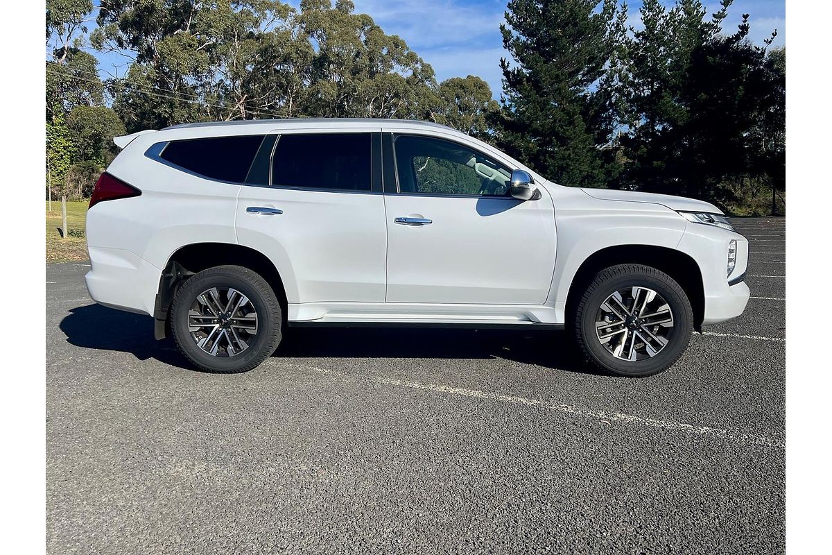 2023 Mitsubishi Pajero Sport GLS QF