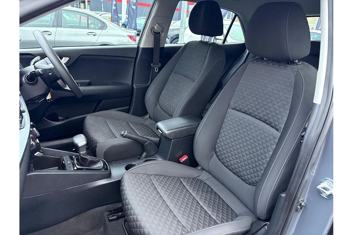 2022 Kia Rio S YB