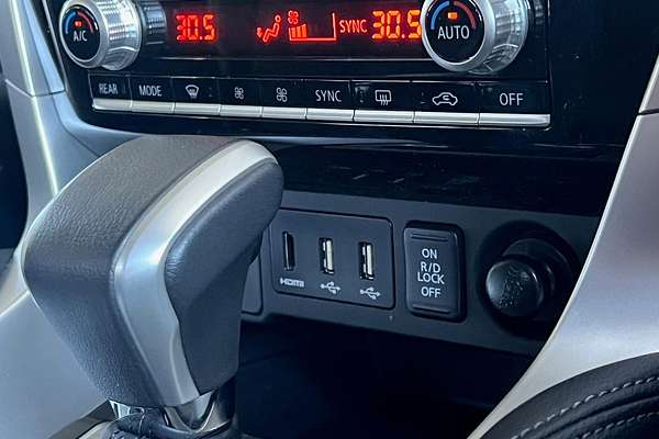 2023 Mitsubishi Pajero Sport GLS QF