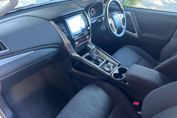 2023 Mitsubishi Pajero Sport GLS QF