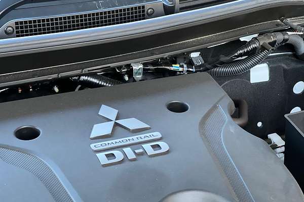 2023 Mitsubishi Pajero Sport GLS QF