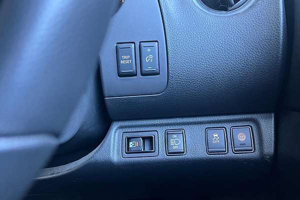 2024 Nissan Navara PRO-4X Warrior D23 4X4