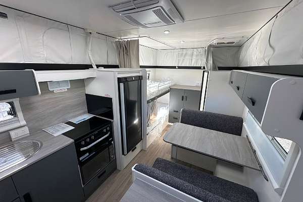 2025 Jayco STARCRAFT POPTOP 17.58-3.BP.SC-MY25