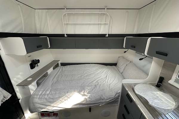 2025 Jayco STARCRAFT POPTOP 17.58-3.BP.SC-MY25
