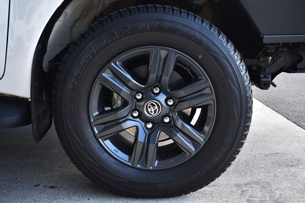 2023 Toyota Hilux SR GUN126R 4X4