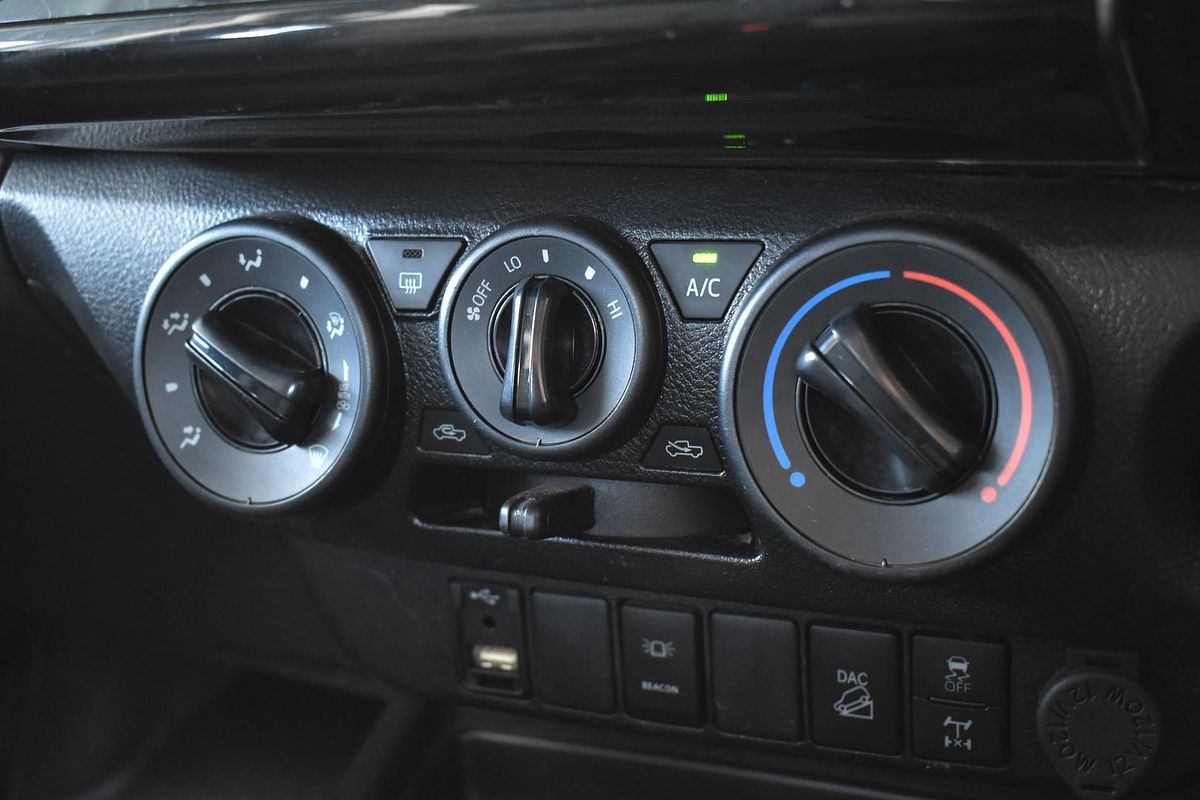 2023 Toyota Hilux SR GUN126R 4X4
