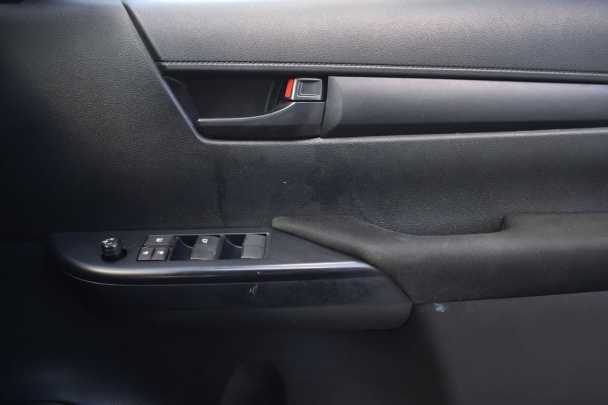 2023 Toyota Hilux SR GUN126R 4X4