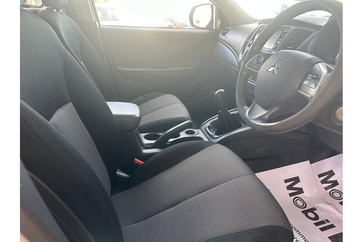 2020 Mitsubishi Triton GLX MR Rear Wheel Drive