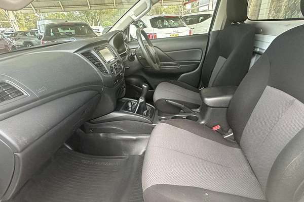 2020 Mitsubishi Triton GLX MR Rear Wheel Drive