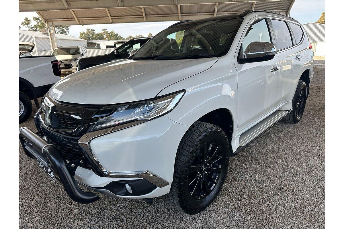 2019 Mitsubishi Pajero Sport Black Edition QE