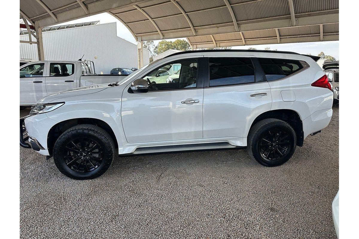 2019 Mitsubishi Pajero Sport Black Edition QE