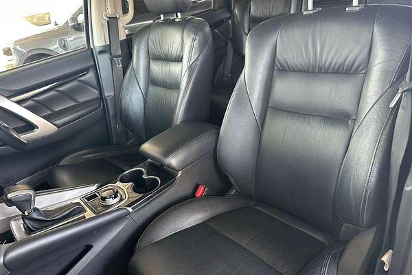 2019 Mitsubishi Pajero Sport Black Edition QE