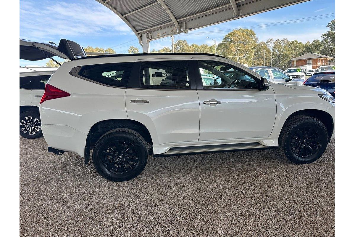2019 Mitsubishi Pajero Sport Black Edition QE