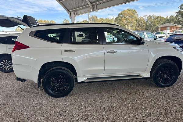 2019 Mitsubishi Pajero Sport Black Edition QE