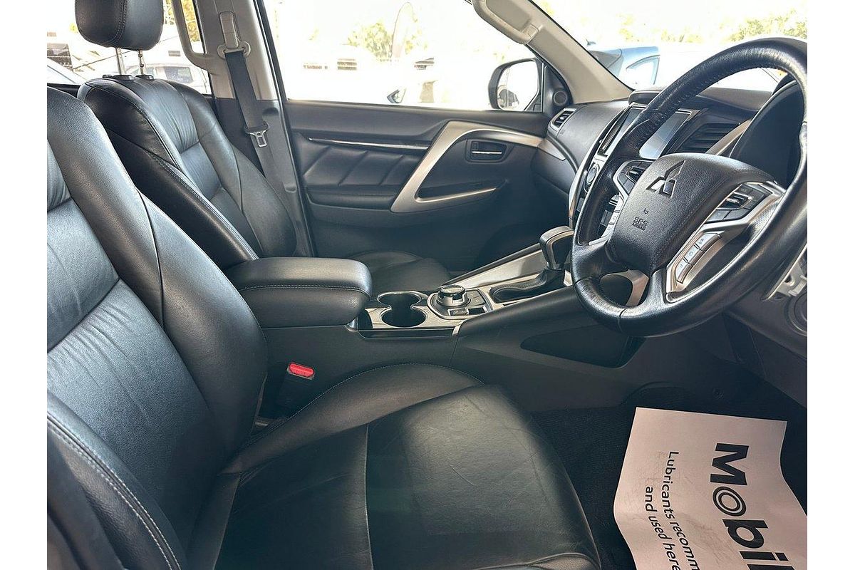 2019 Mitsubishi Pajero Sport Black Edition QE