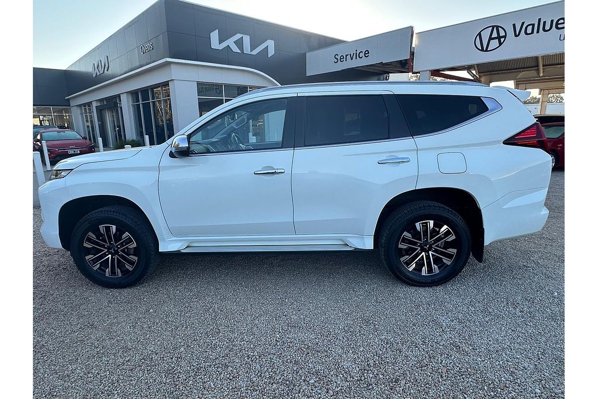 2022 Mitsubishi Pajero Sport GLS QF