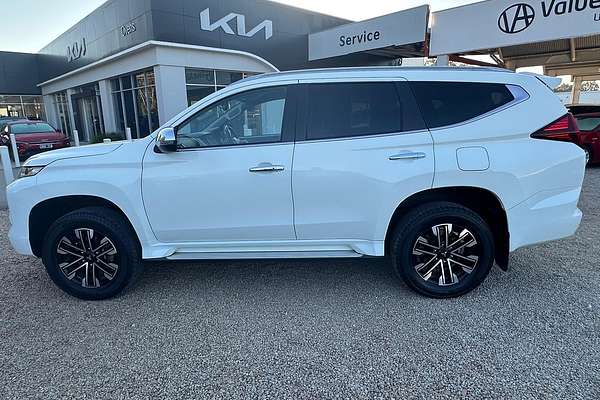 2022 Mitsubishi Pajero Sport GLS QF