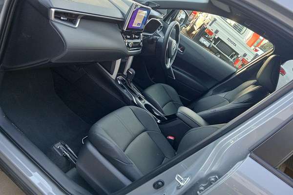 2025 Toyota Corolla Cross Atmos MXGH15R
