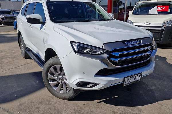 2022 Isuzu MU-X LS-U