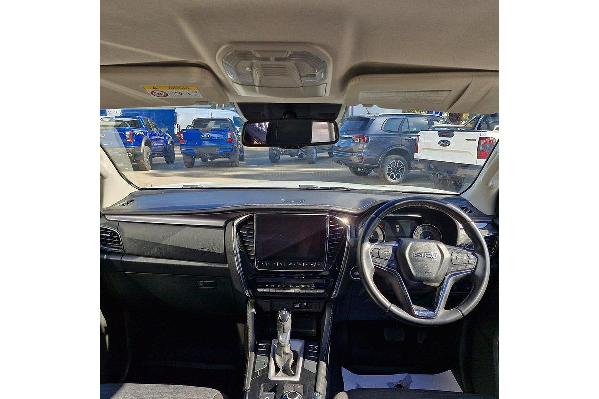 2022 Isuzu MU-X LS-U