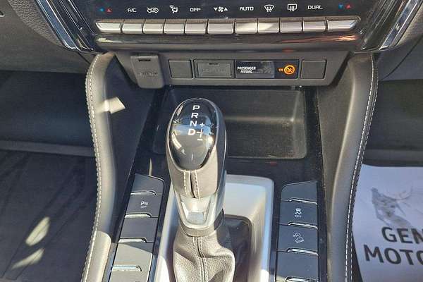 2022 Isuzu MU-X LS-U