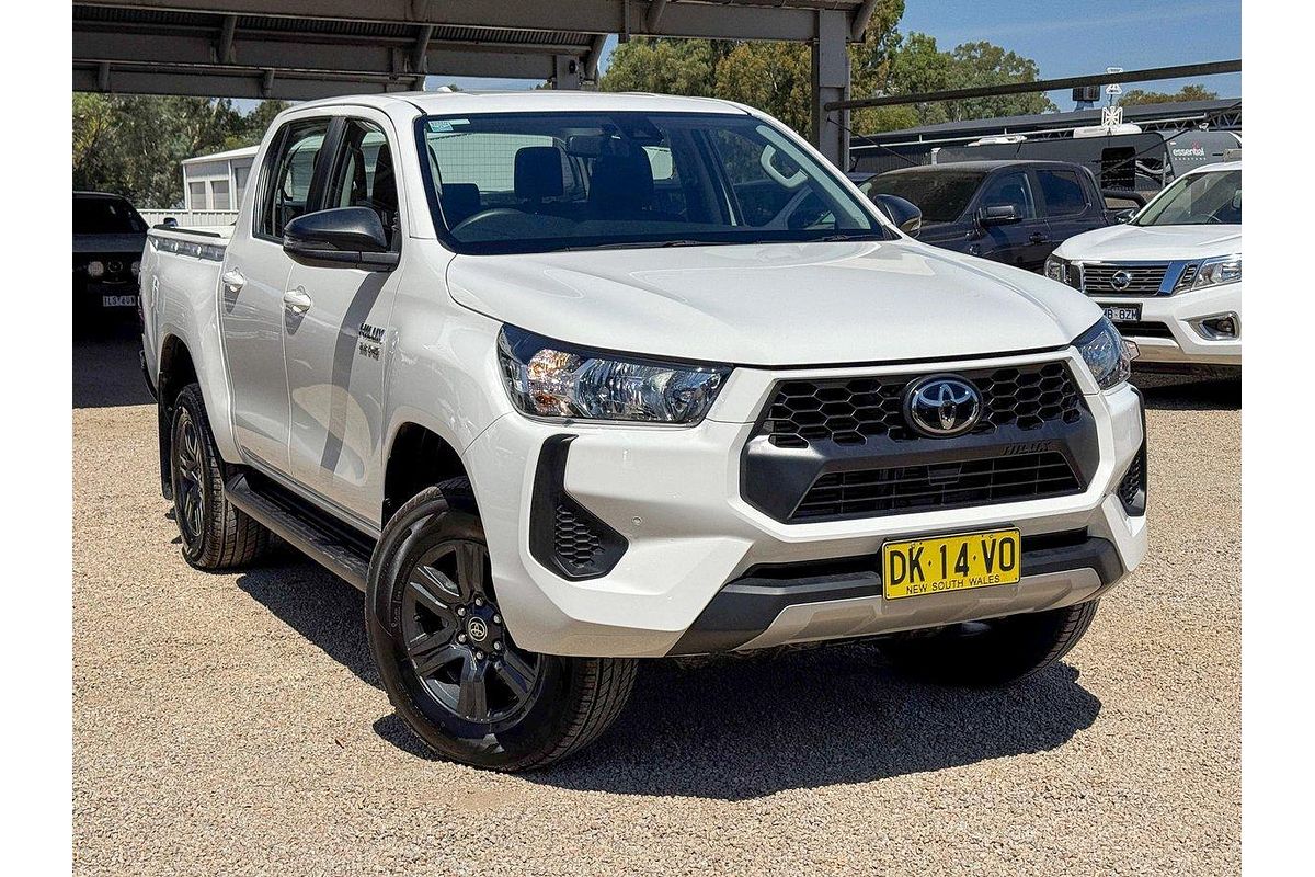 2024 Toyota Hilux SR GUN126R 4X4