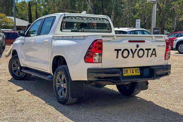 2024 Toyota Hilux SR GUN126R 4X4