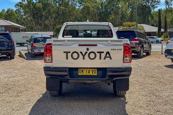 2024 Toyota Hilux SR GUN126R 4X4