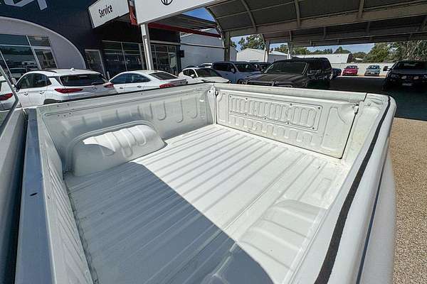 2024 Toyota Hilux SR GUN126R 4X4