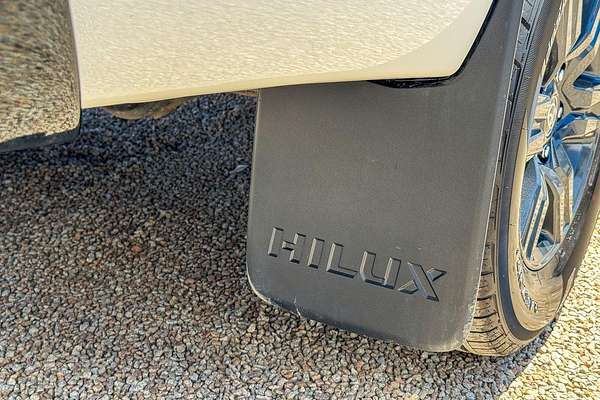 2024 Toyota Hilux SR GUN126R 4X4