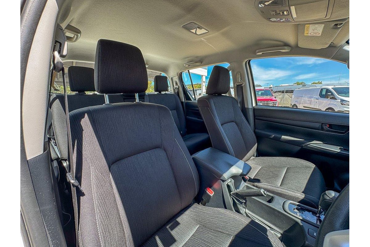 2024 Toyota Hilux SR GUN126R 4X4