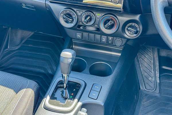 2024 Toyota Hilux SR GUN126R 4X4