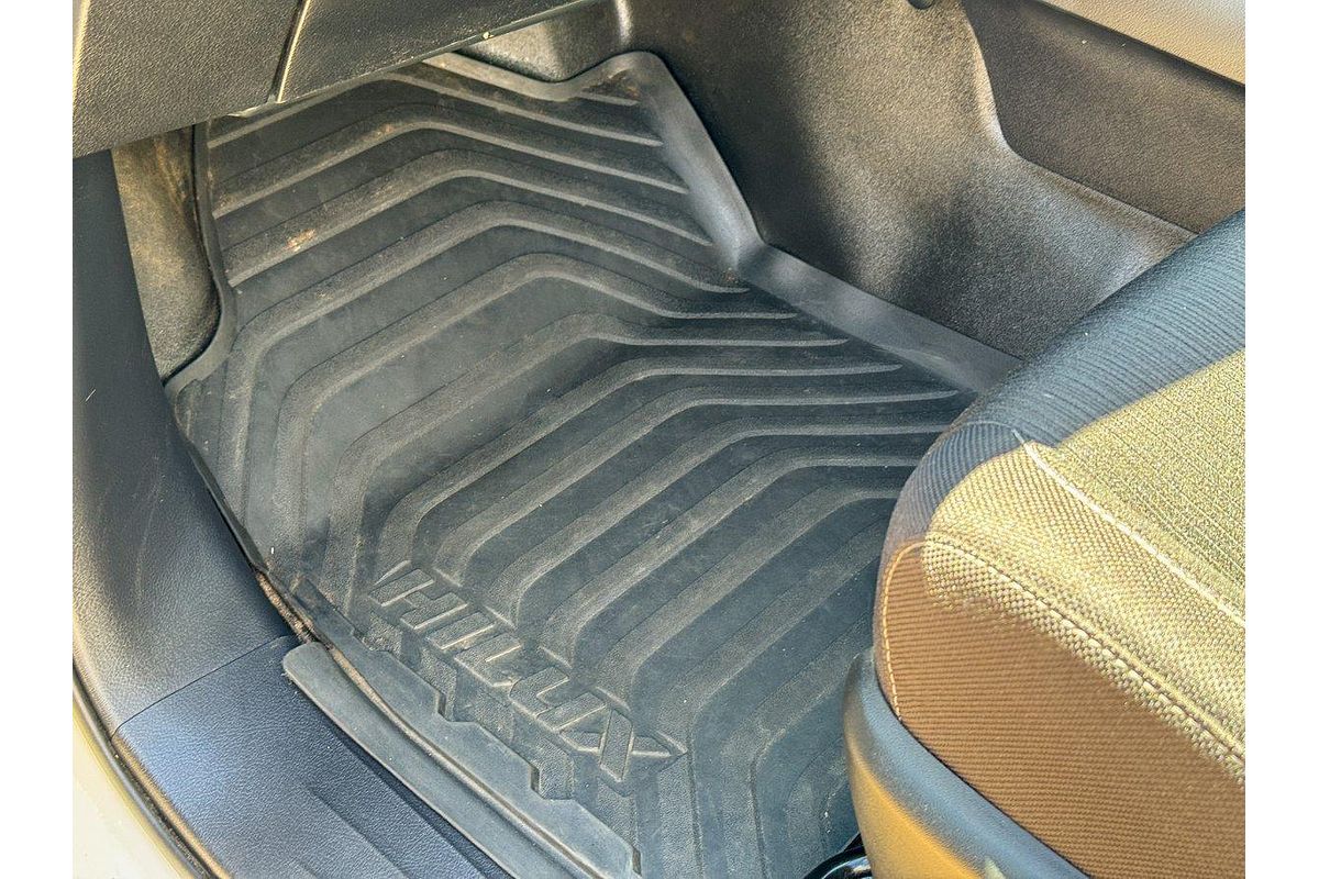 2024 Toyota Hilux SR GUN126R 4X4