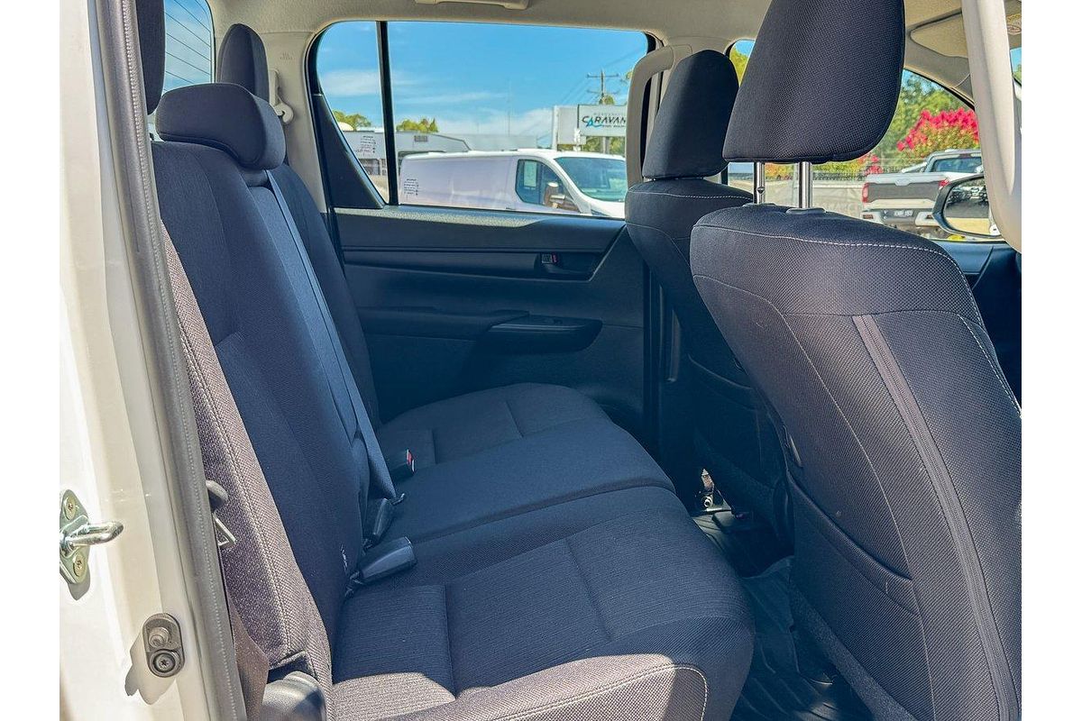 2024 Toyota Hilux SR GUN126R 4X4