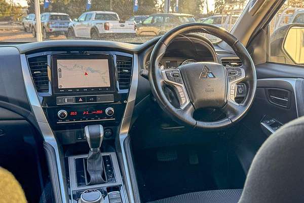 2022 Mitsubishi Pajero Sport GLS QF