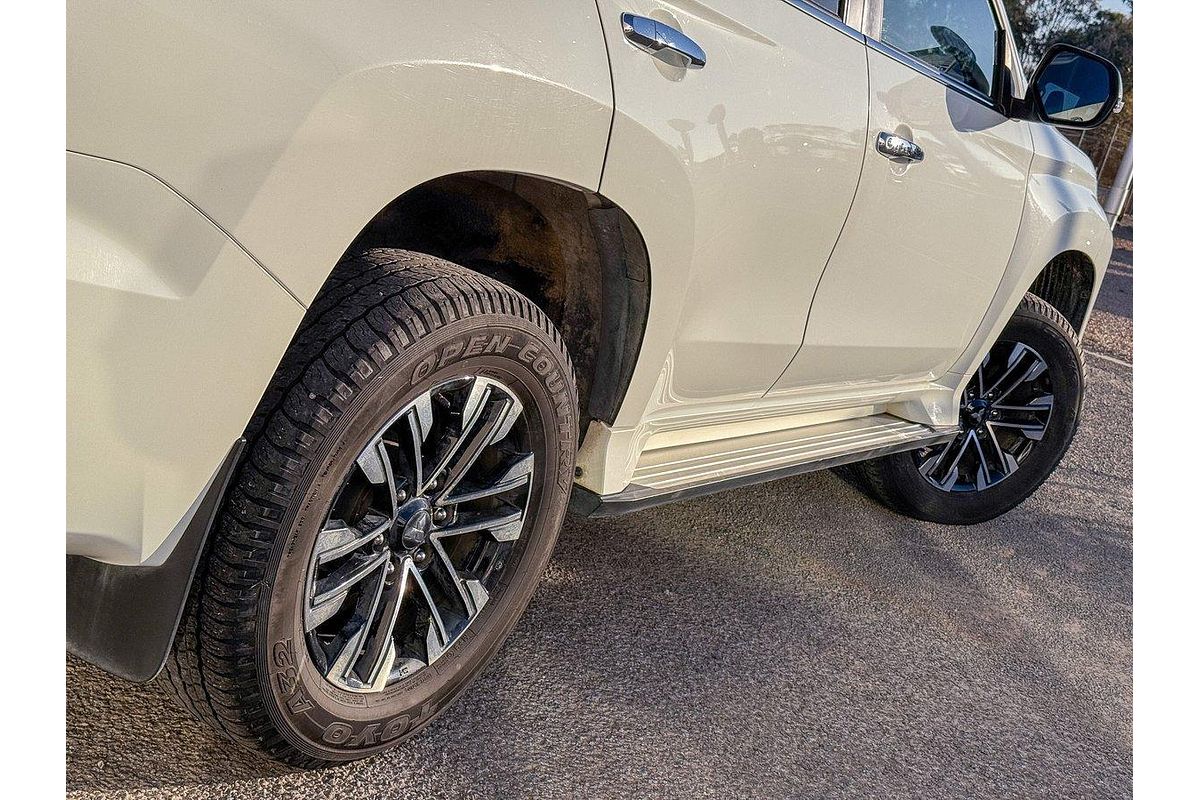 2022 Mitsubishi Pajero Sport GLS QF
