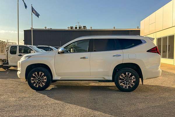 2022 Mitsubishi Pajero Sport GLS QF