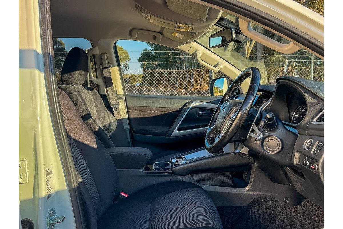 2022 Mitsubishi Pajero Sport GLS QF
