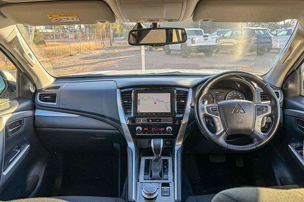 2022 Mitsubishi Pajero Sport GLS QF