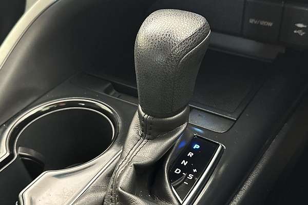 2019 Toyota Camry Ascent AXVH71R