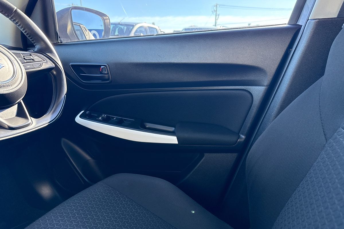 2017 Suzuki Swift GL Navigator AZ