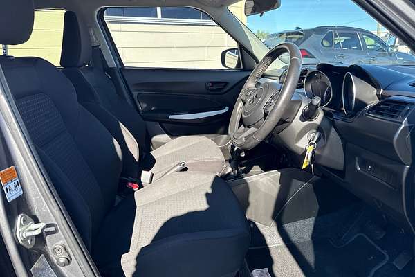 2017 Suzuki Swift GL Navigator AZ
