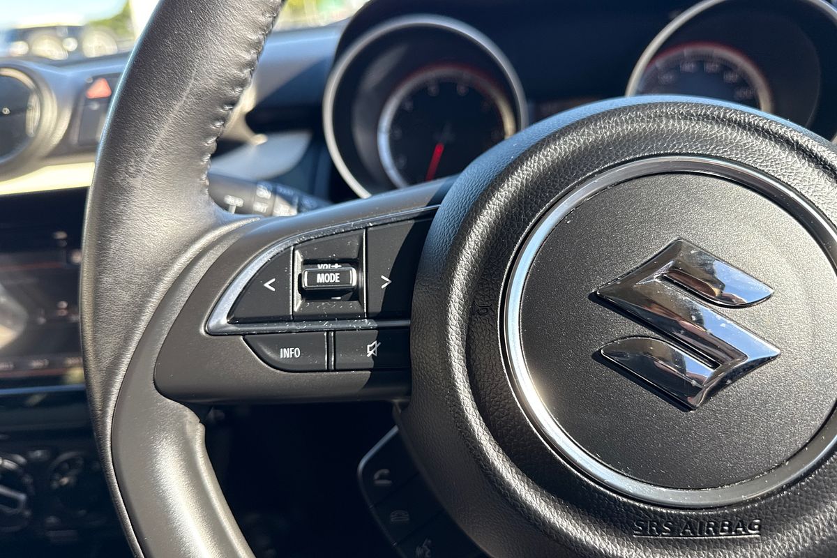 2017 Suzuki Swift GL Navigator AZ