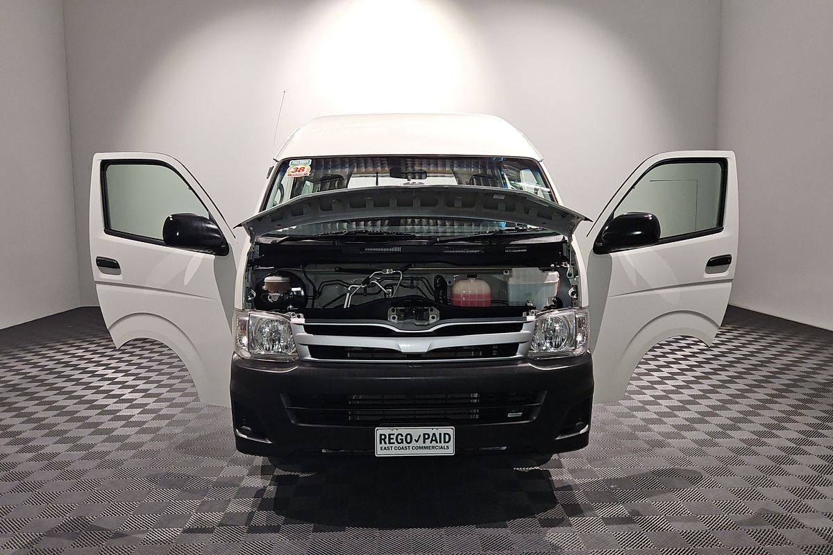 2011 Toyota Hiace Commuter TRH223R