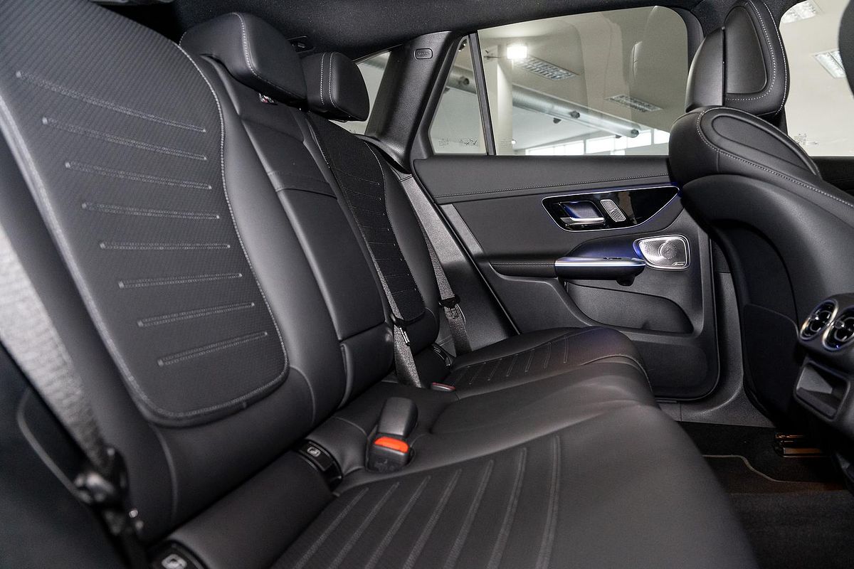 2024 Mercedes-Benz GLC-Class GLC300 X254