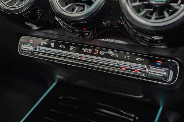 2024 Mercedes-Benz GLB-Class GLB250 X247