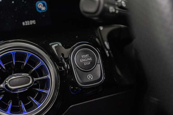 2024 Mercedes-Benz GLA-Class GLA200 H247