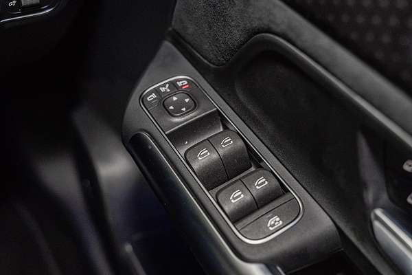 2024 Mercedes-Benz GLA-Class GLA200 H247