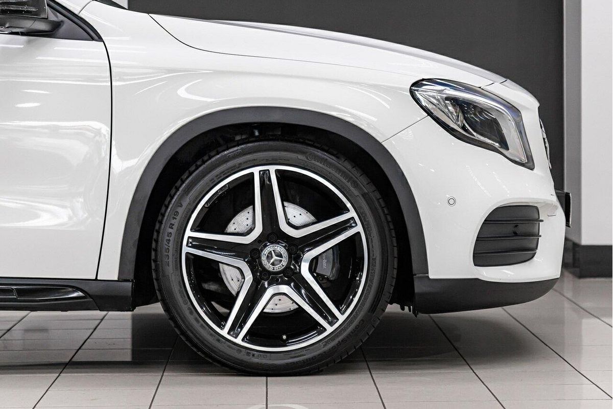 2018 Mercedes-Benz GLA-Class GLA250 X156
